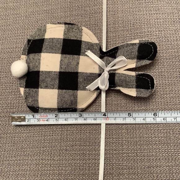 Easter Buffalo Plaid Bunny Rabbit Garland Like New Condition FARMHOUSE - Picture 8 of 10